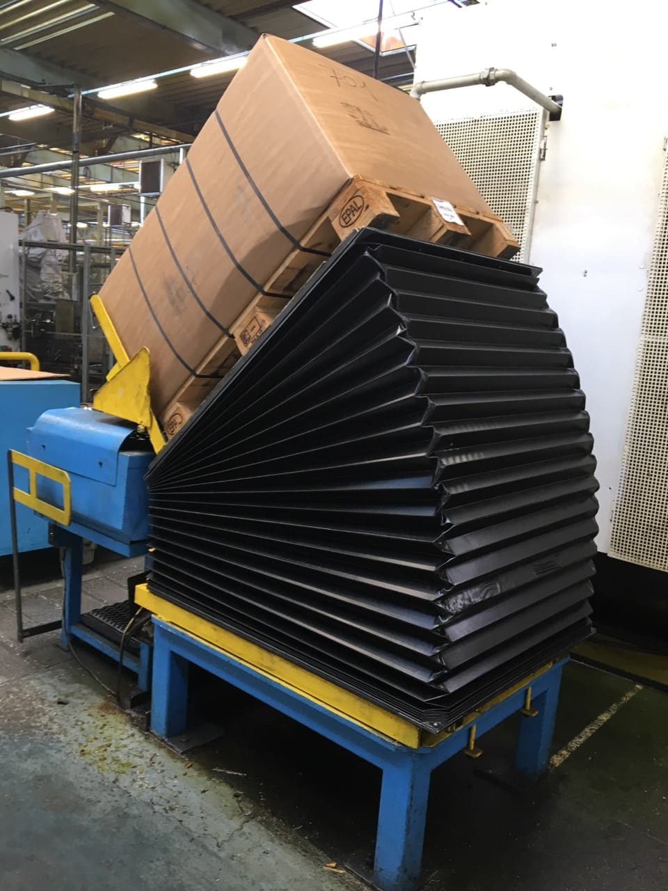 soufflet-table-elevatrice-manutention-logistique